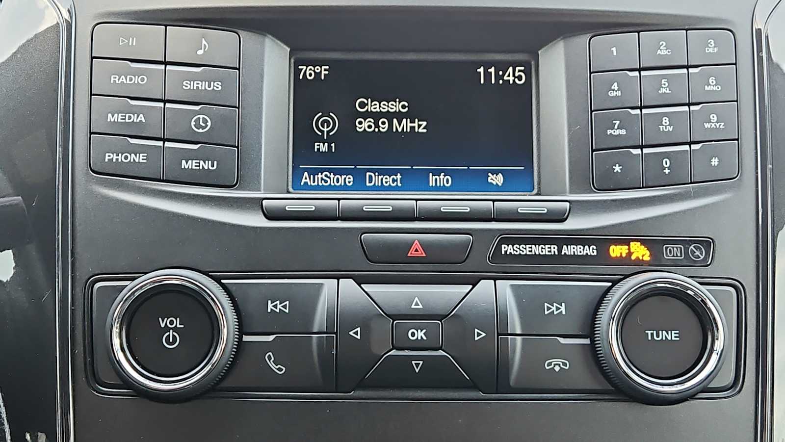 Thumbnail: 2019 Ford Explorer - 12