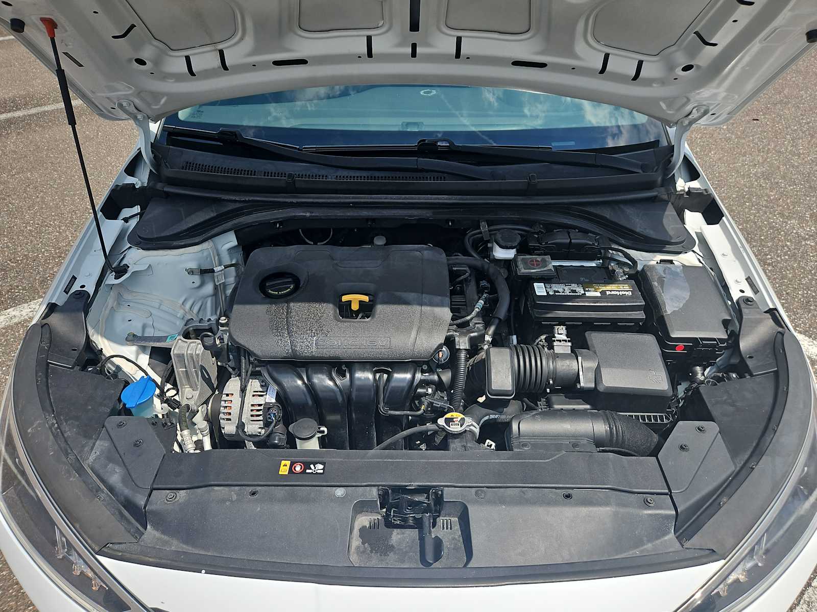 Thumbnail: 2020 Hyundai Elantra - 17