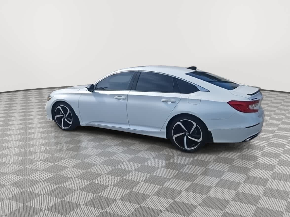 Thumbnail: 2022 Honda Accord - 6