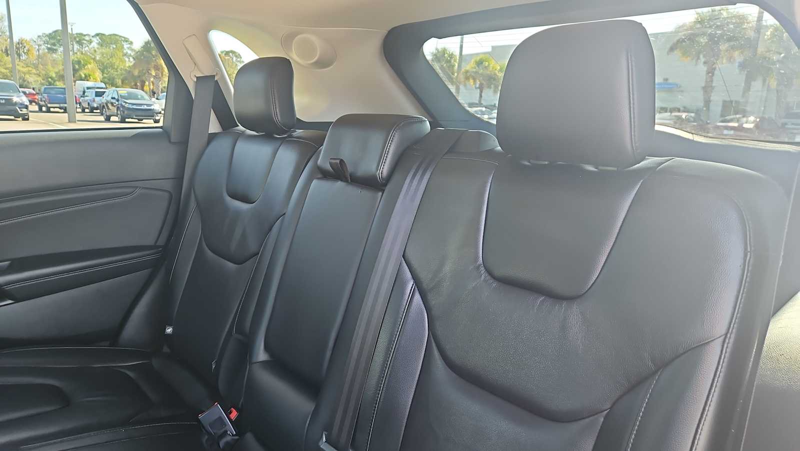 Thumbnail: 2022 Ford Edge - 24