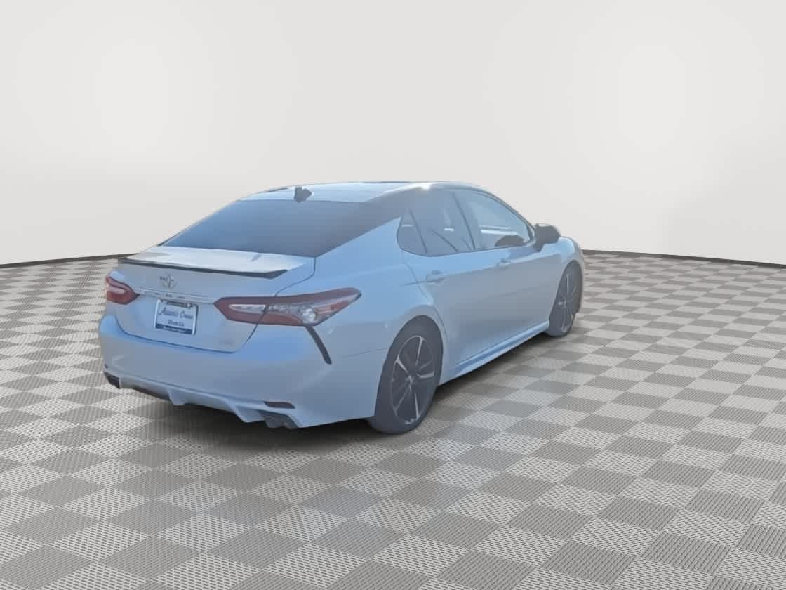 Thumbnail: 2018 Toyota Camry - 8