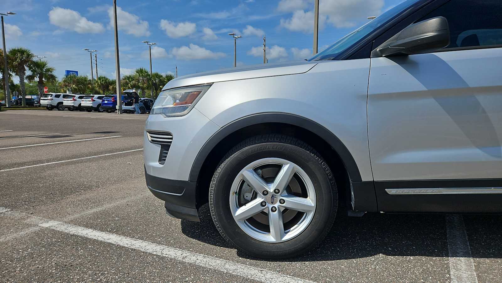 Thumbnail: 2019 Ford Explorer - 18