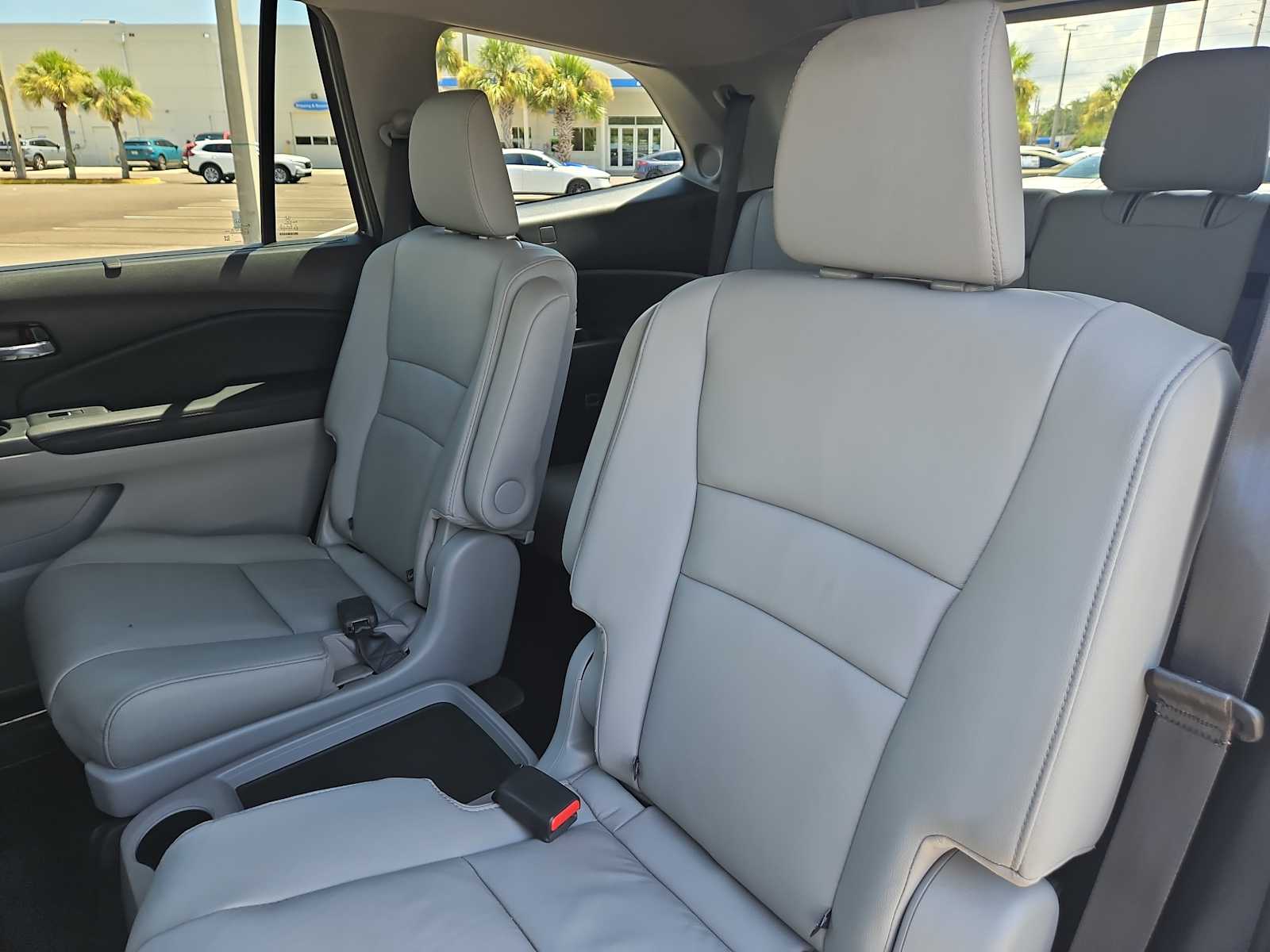 Thumbnail: 2022 Honda Pilot - 25