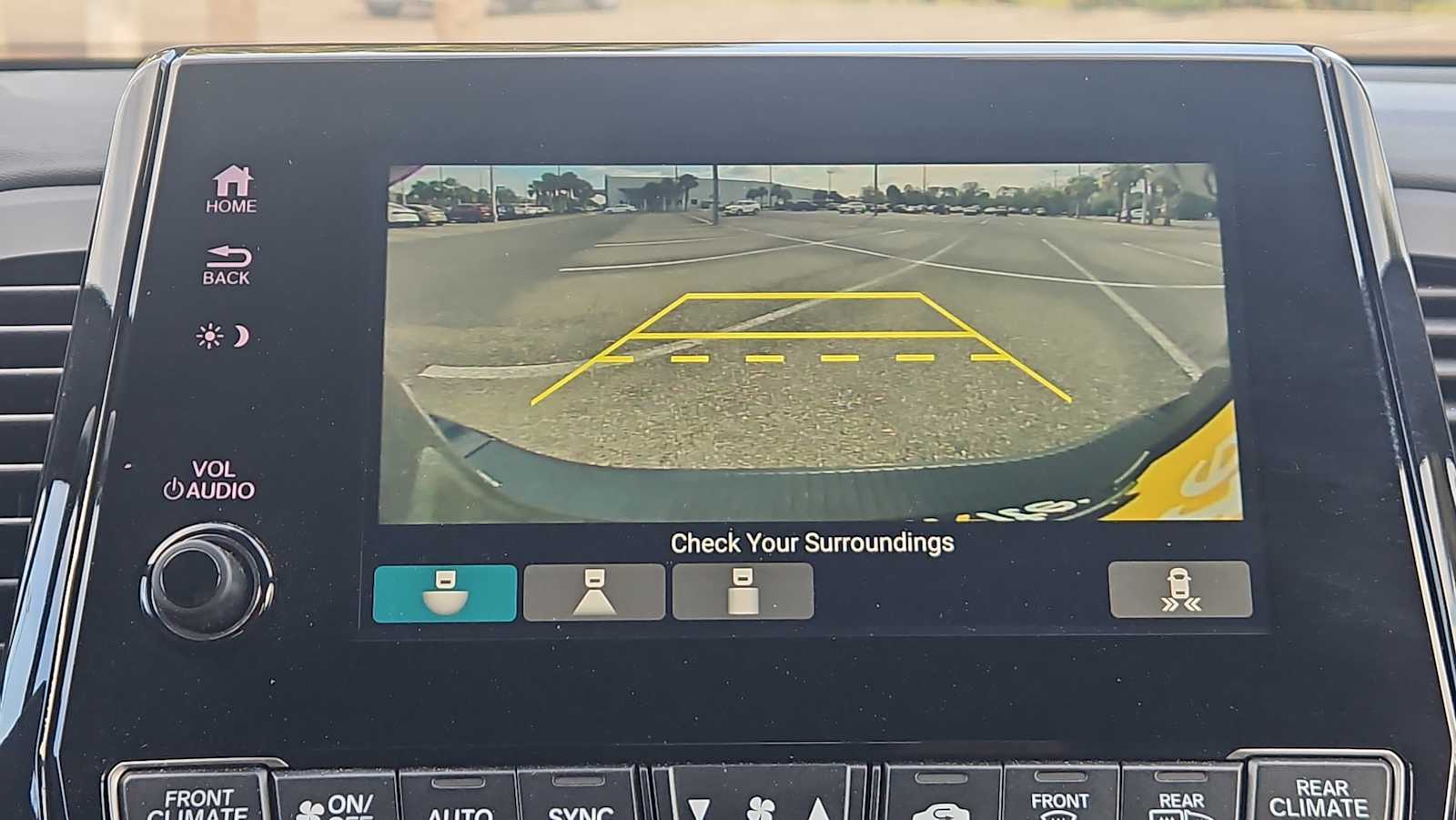 Thumbnail: 2023 Honda Odyssey - 24