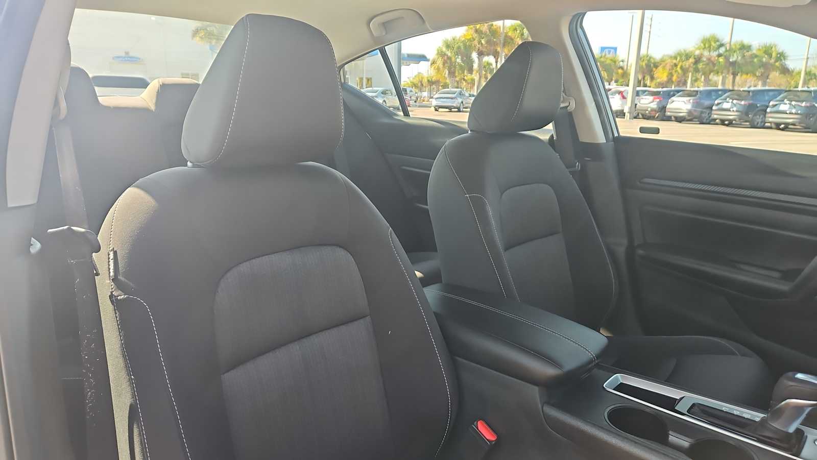 Thumbnail: 2022 Nissan Altima - 25