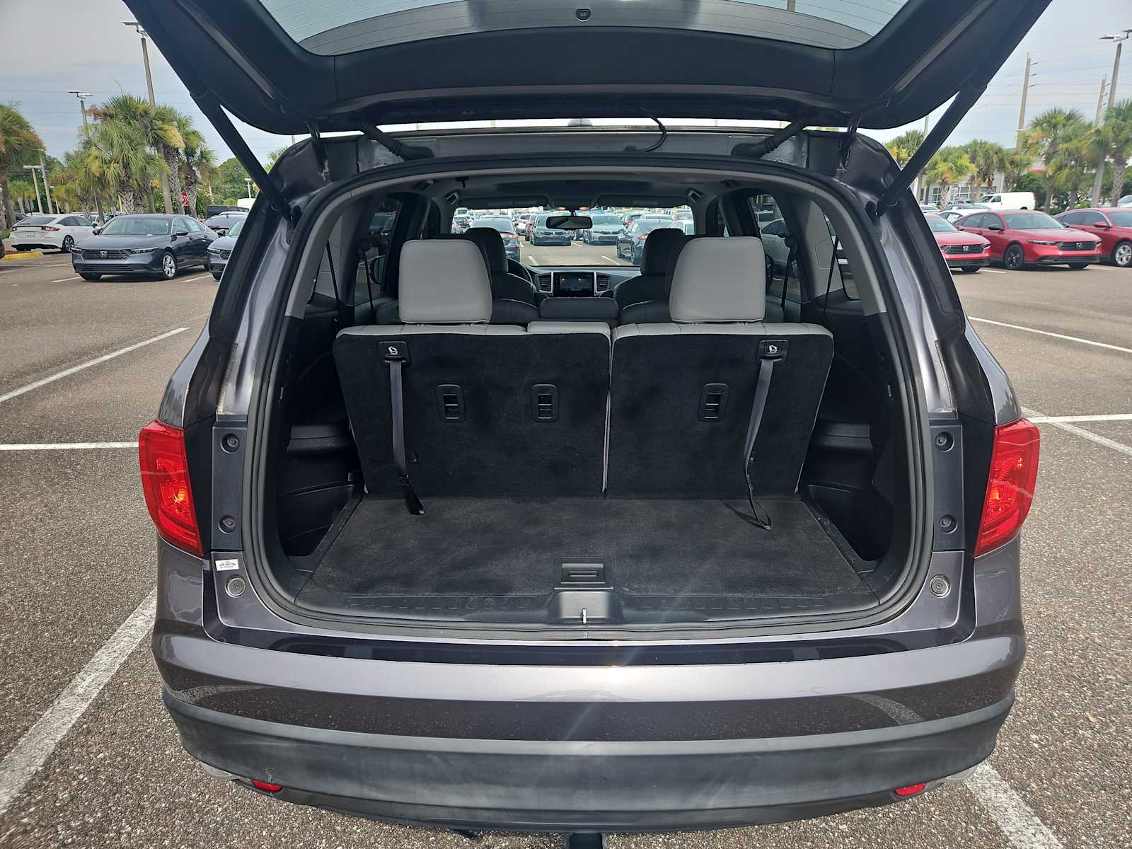 Thumbnail: 2016 Honda Pilot - 21