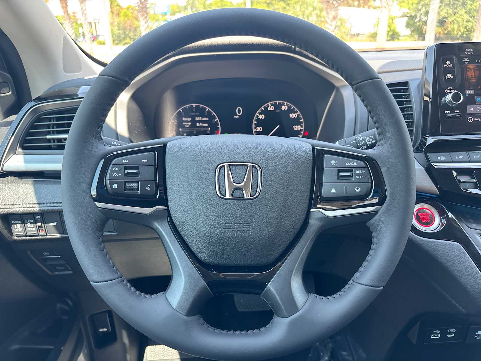 2026 Honda Odyssey Touring - Photo 10