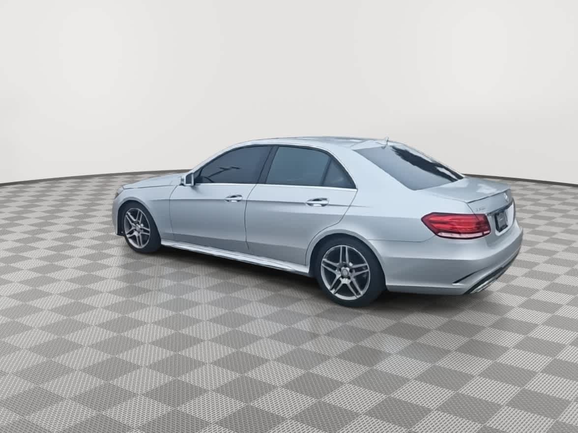 Thumbnail: 2015 Mercedes-Benz E-Class - 6