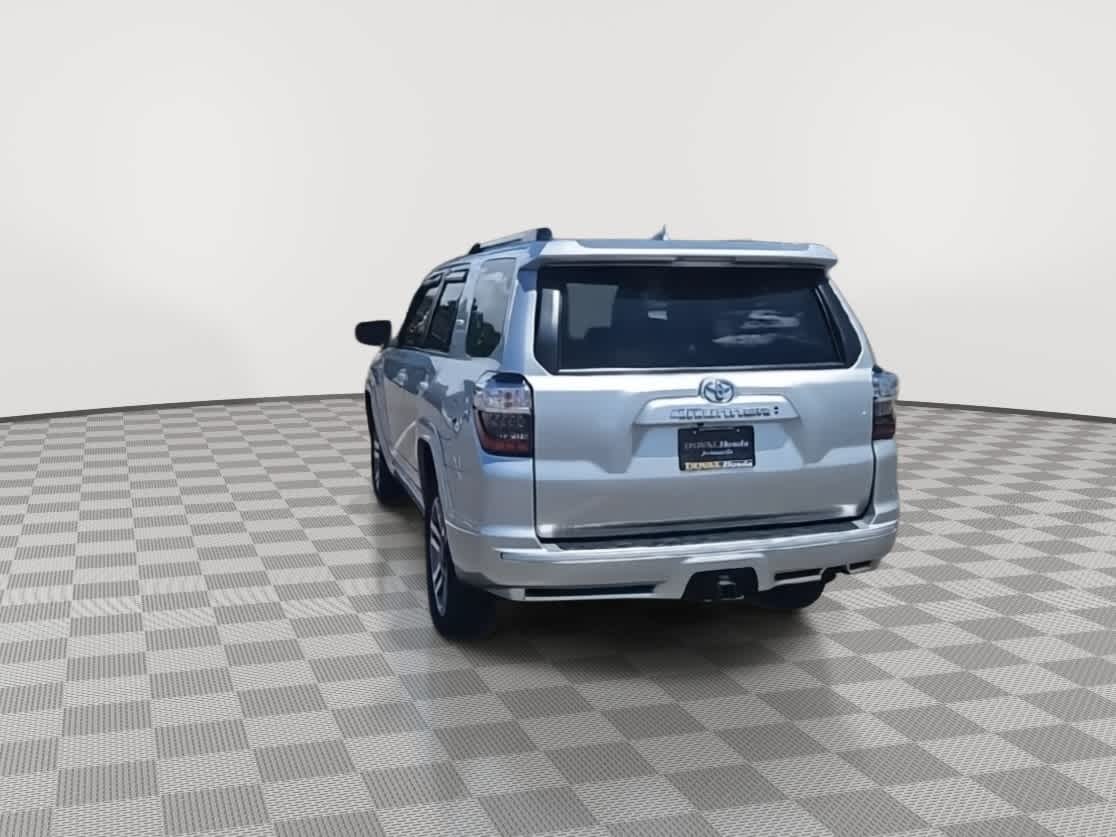 Thumbnail: 2022 Toyota 4Runner - 7