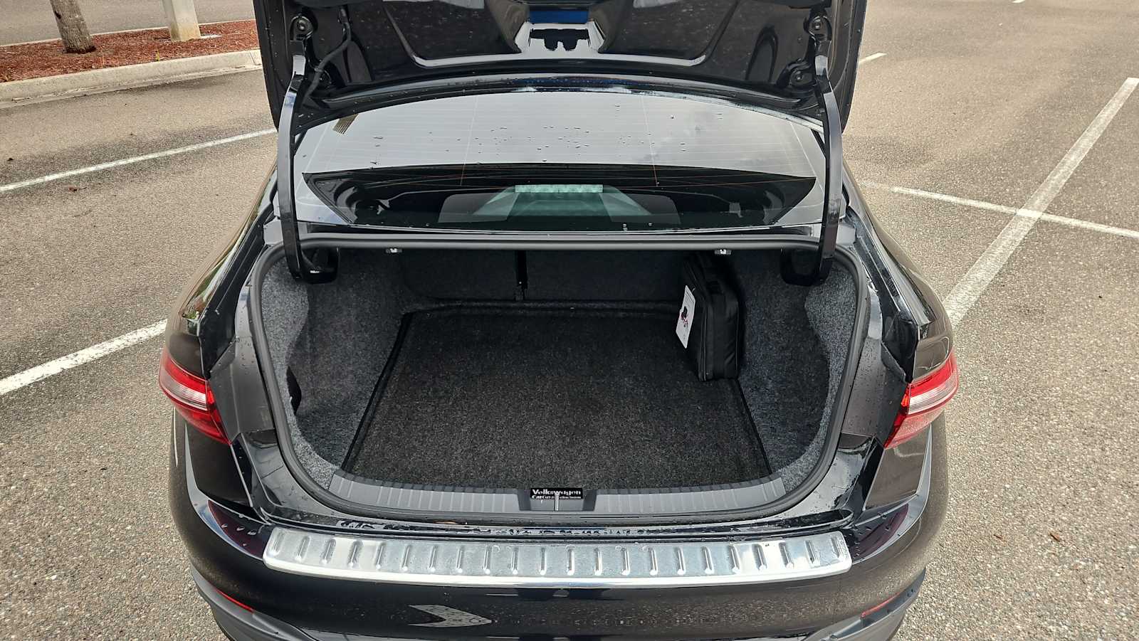 Thumbnail: 2023 Volkswagen Jetta - 20