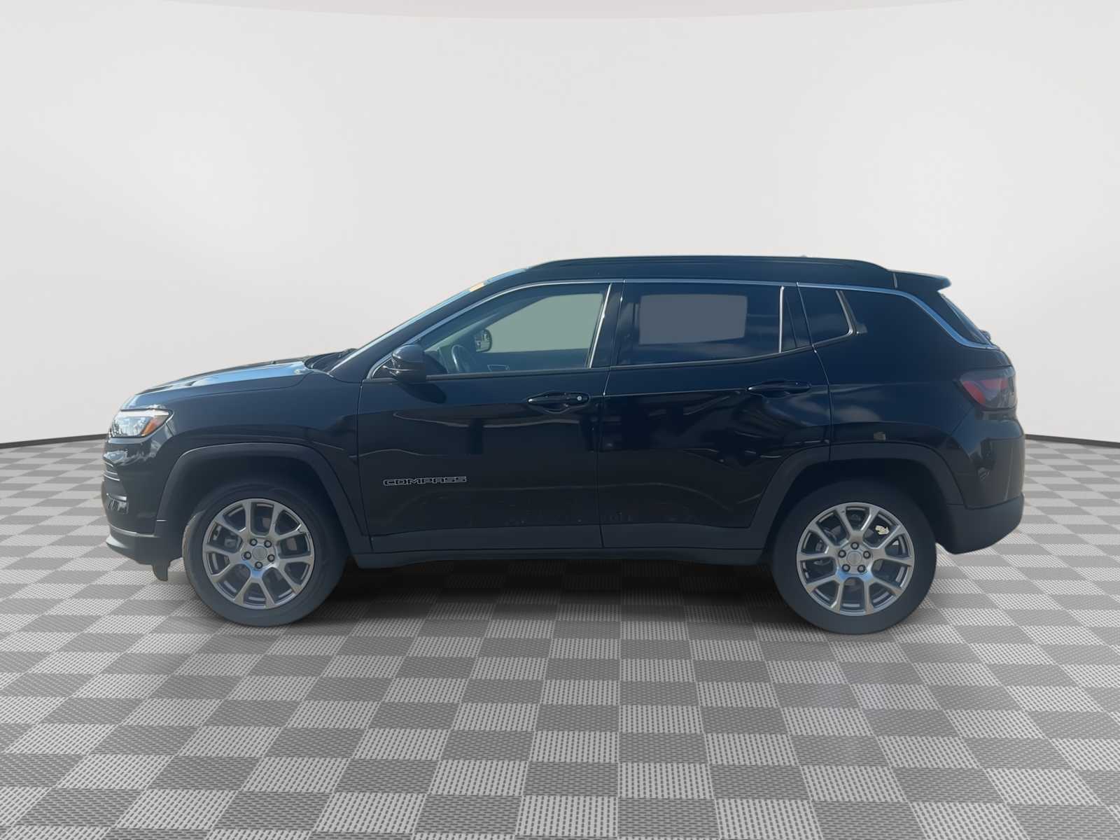 Thumbnail: 2022 Jeep Compass - 5