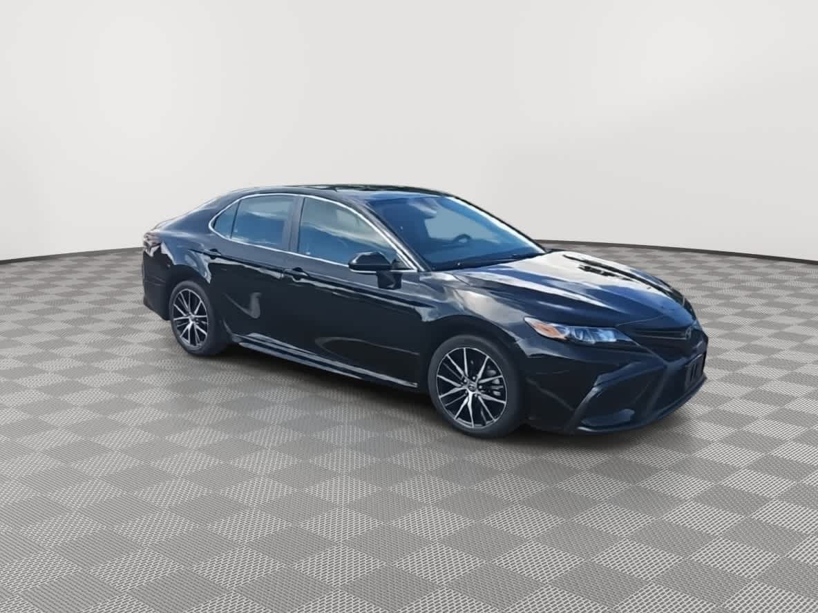 Thumbnail: 2022 Toyota Camry - 2