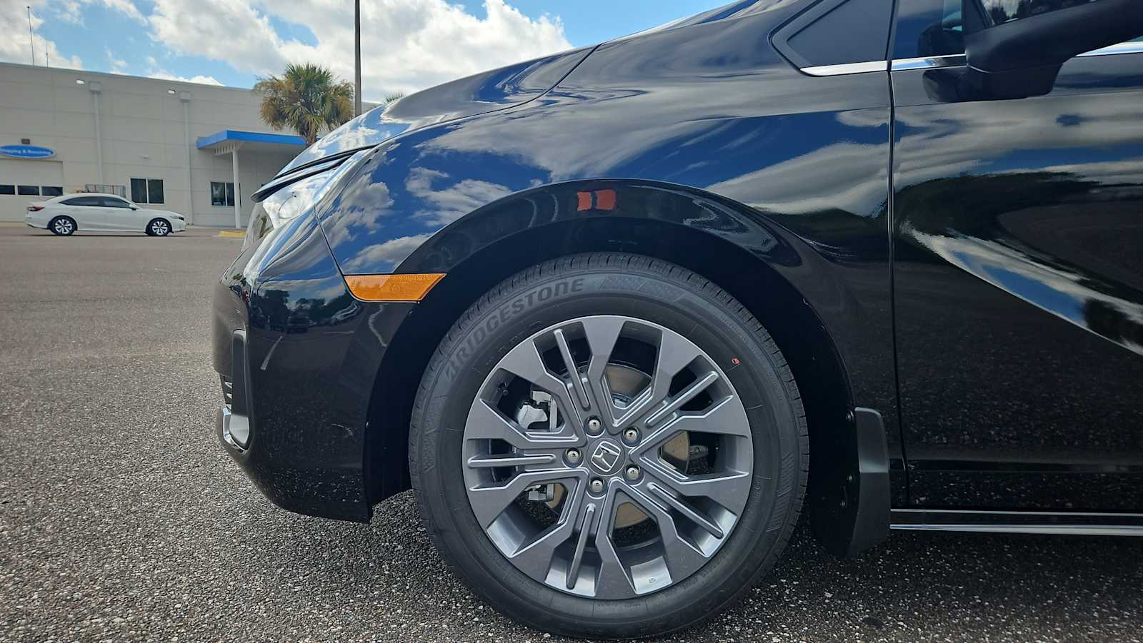 2026 Honda Odyssey Touring - Photo 18