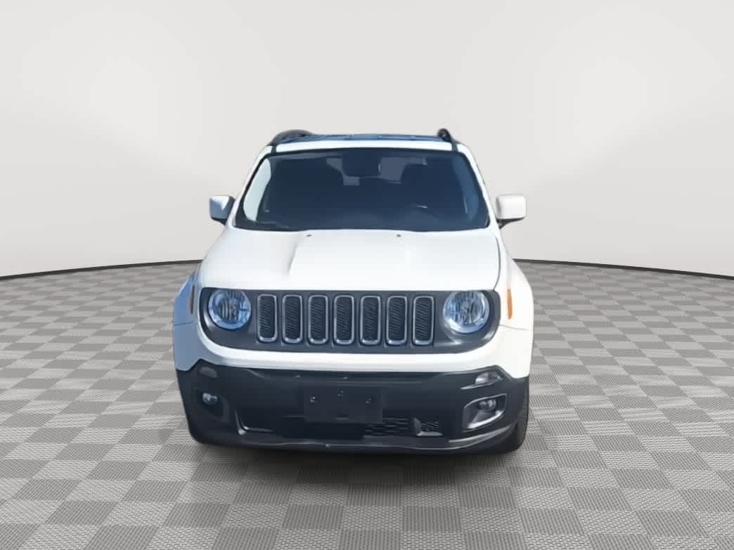 Thumbnail: 2016 Jeep Renegade - 3