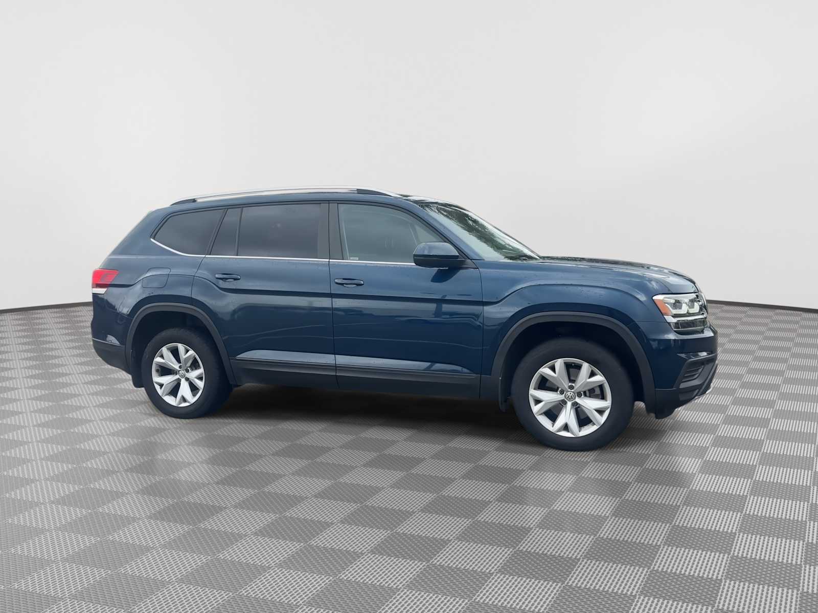 Thumbnail: 2019 Volkswagen Atlas - 9