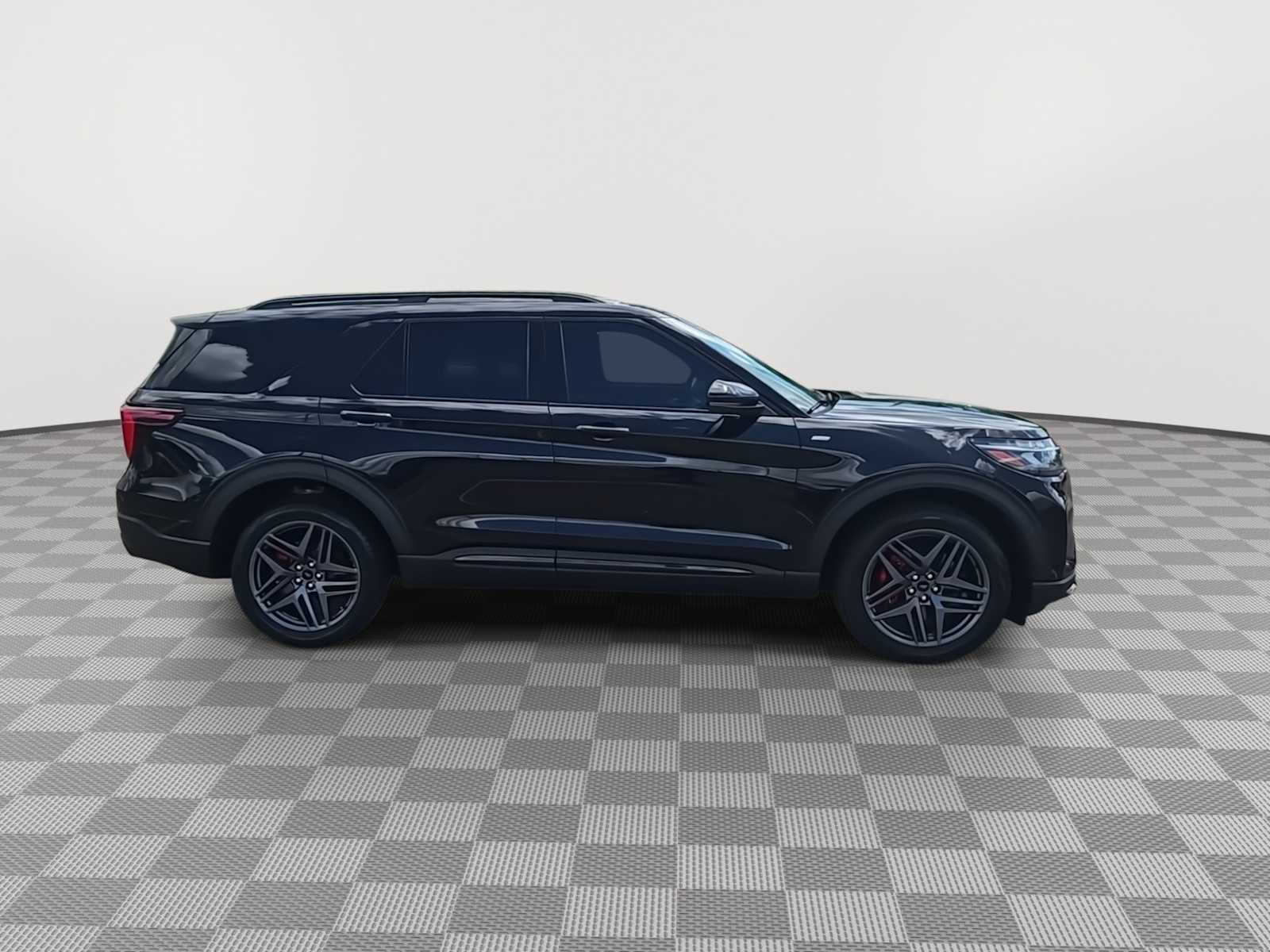 Thumbnail: 2025 Ford Explorer - 9