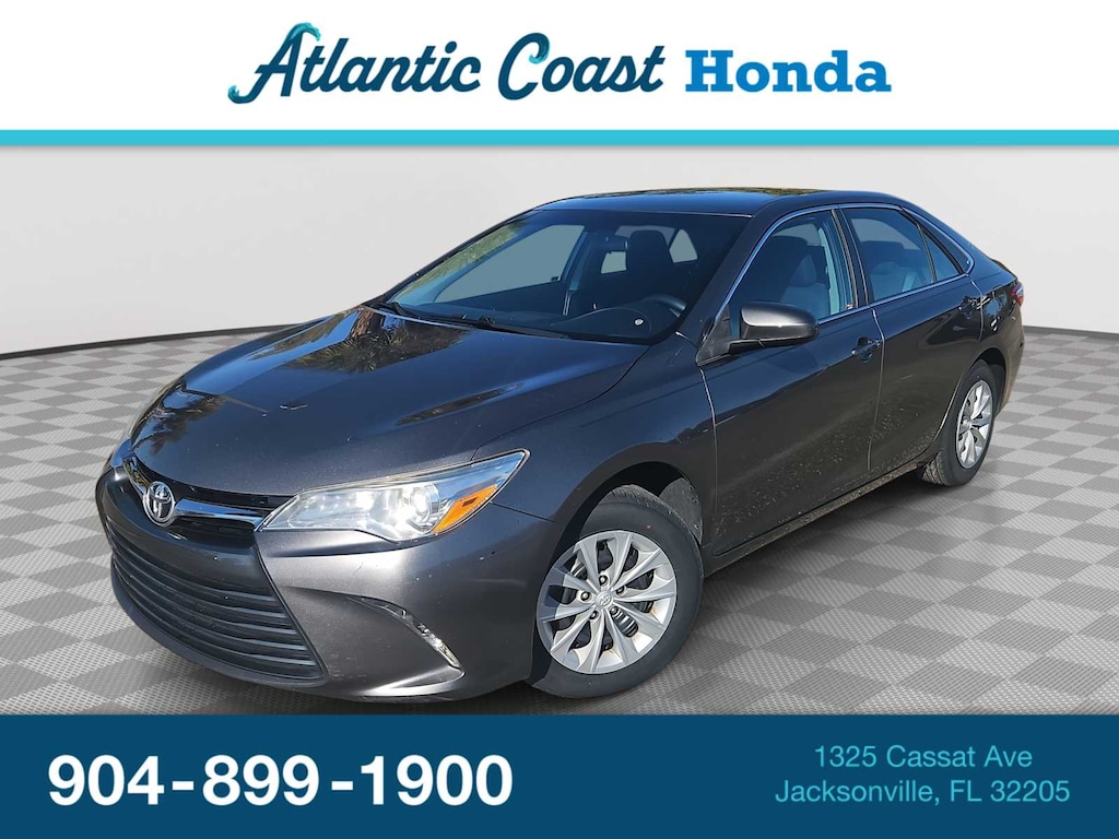 Used 2017 Toyota Camry LE Sedan