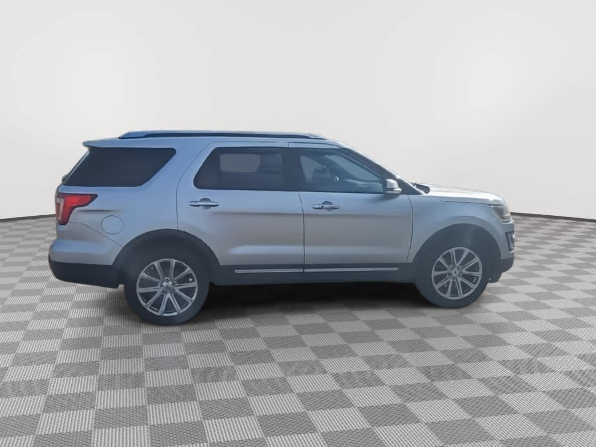 Thumbnail: 2017 Ford Explorer - 9