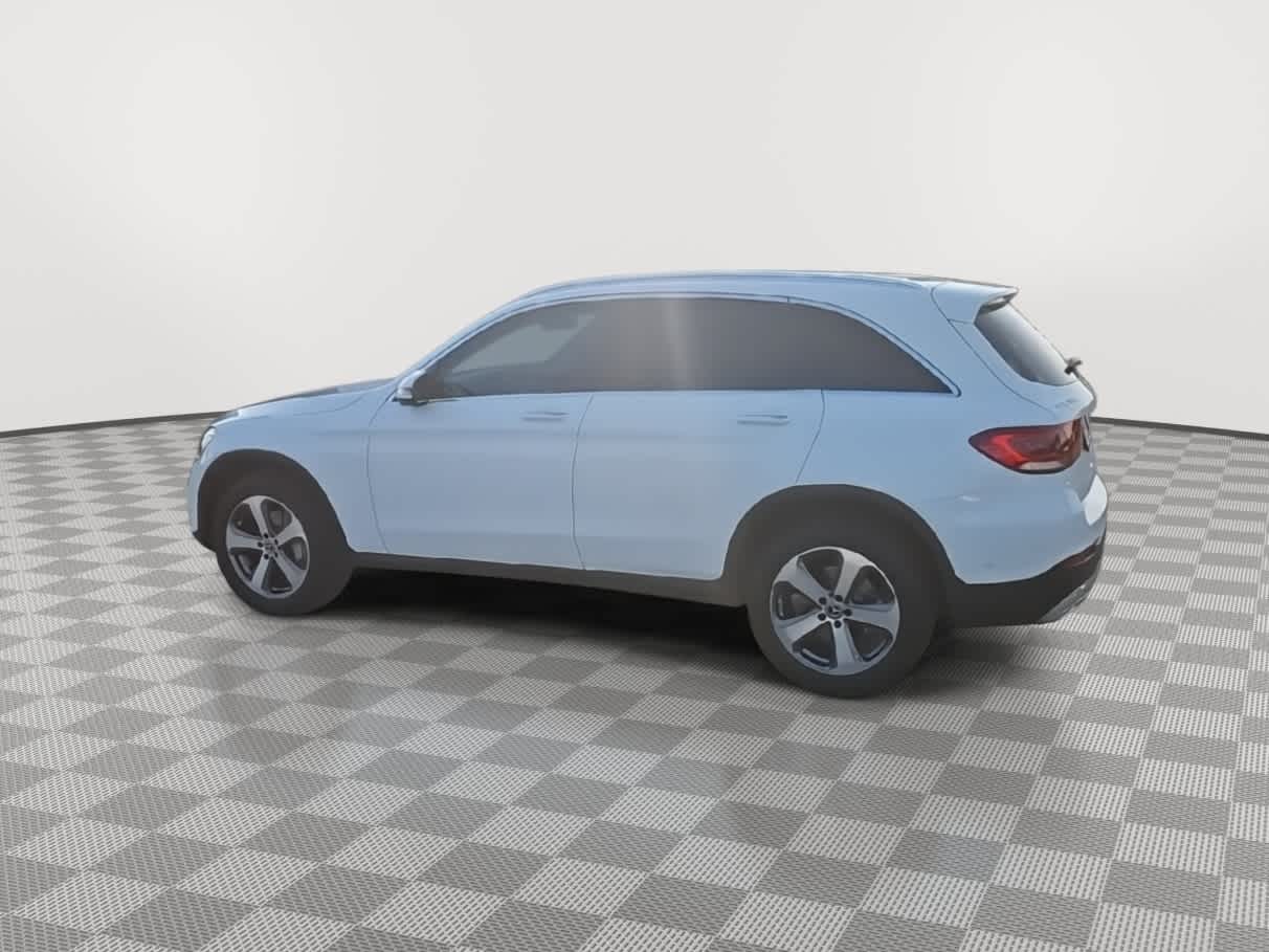 Thumbnail: 2022 Mercedes-Benz GLC - 6