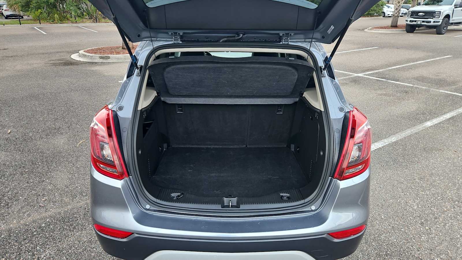 Thumbnail: 2019 Buick Encore - 20