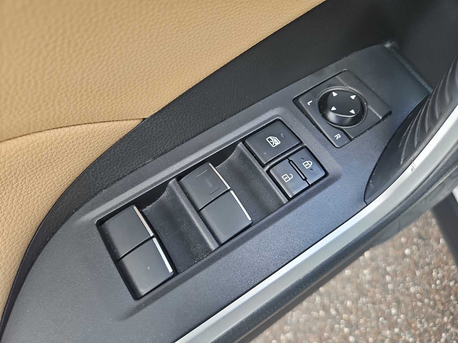 2021 Toyota RAV4 XLE Premium 15