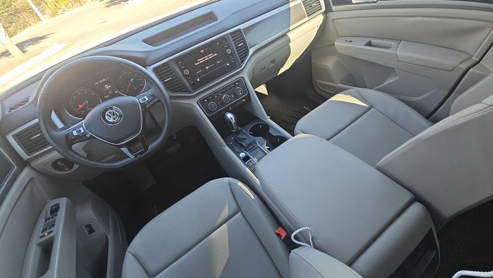 Thumbnail: 2019 Volkswagen Atlas - 22