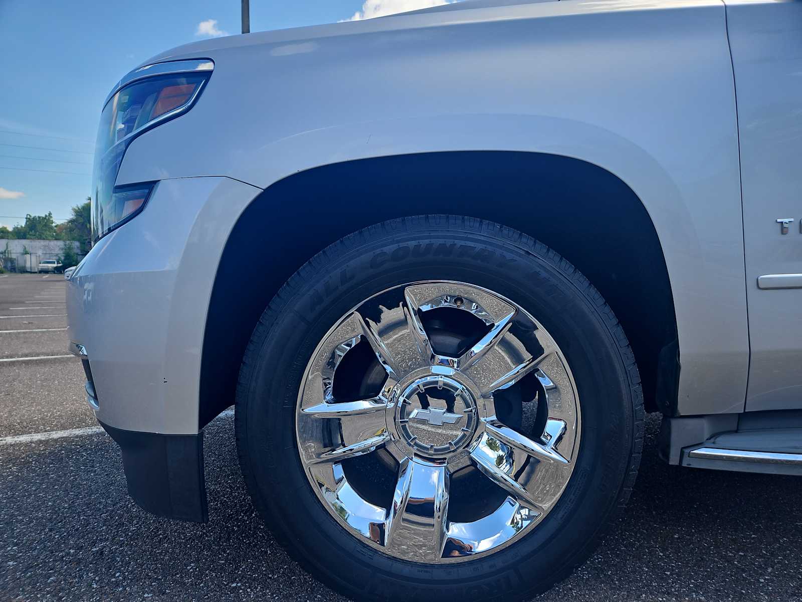 Thumbnail: 2015 Chevrolet Tahoe - 19