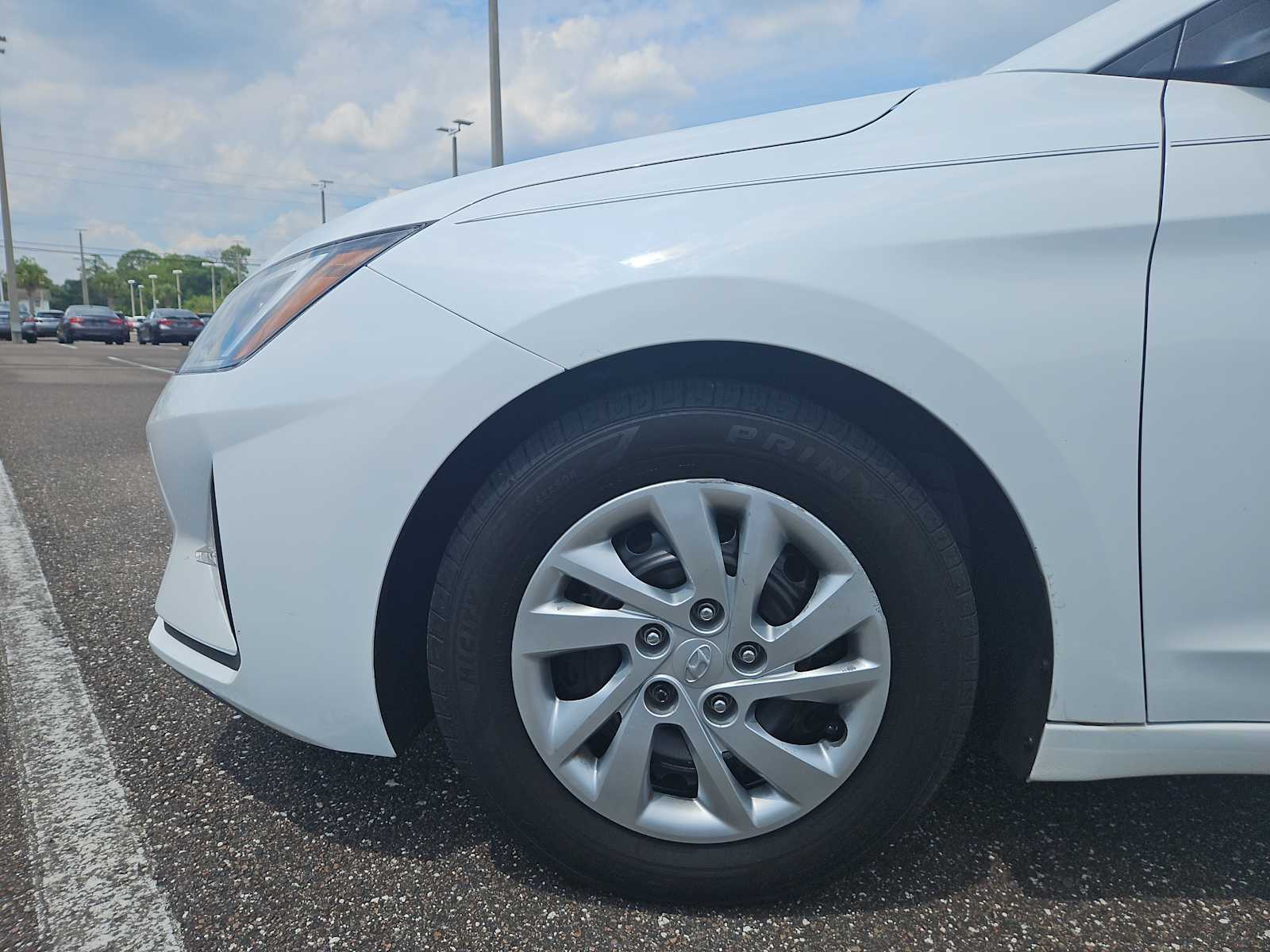 Thumbnail: 2020 Hyundai Elantra - 18