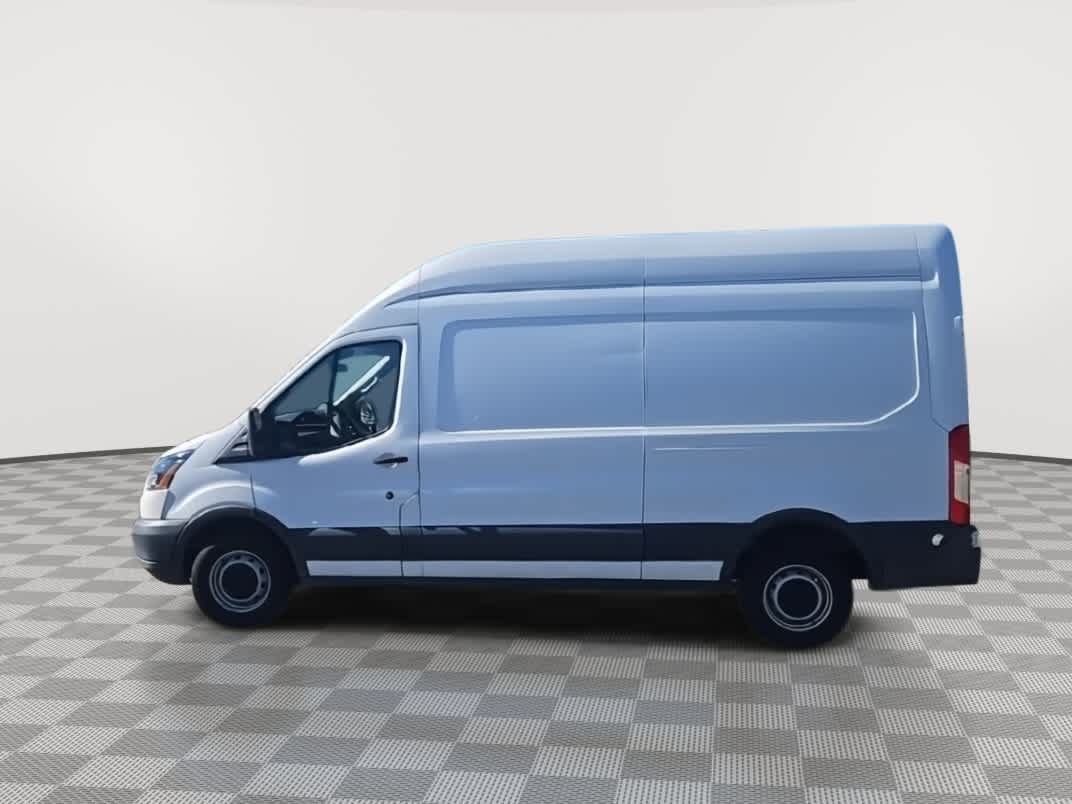 Thumbnail: 2018 Ford Transit Series - 6