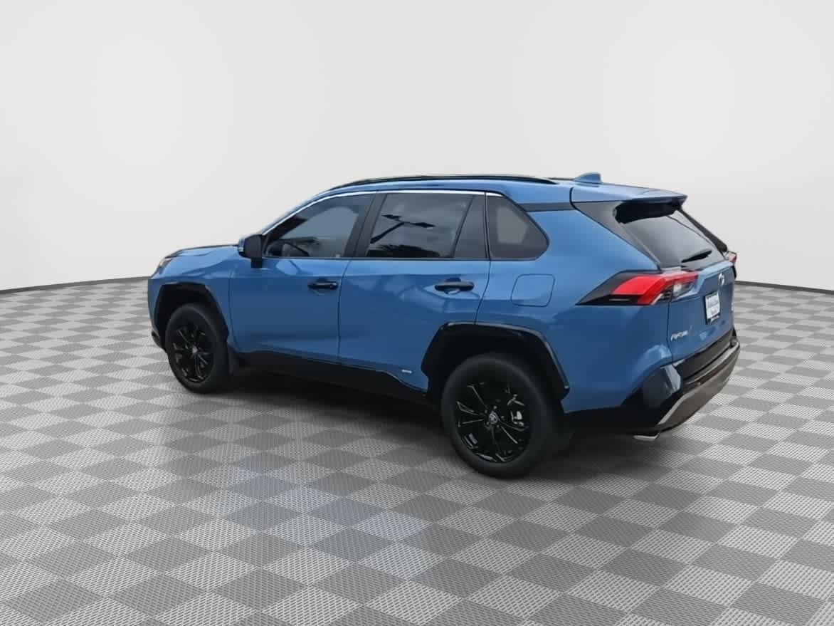 Thumbnail: 2023 Toyota RAV4 - 6