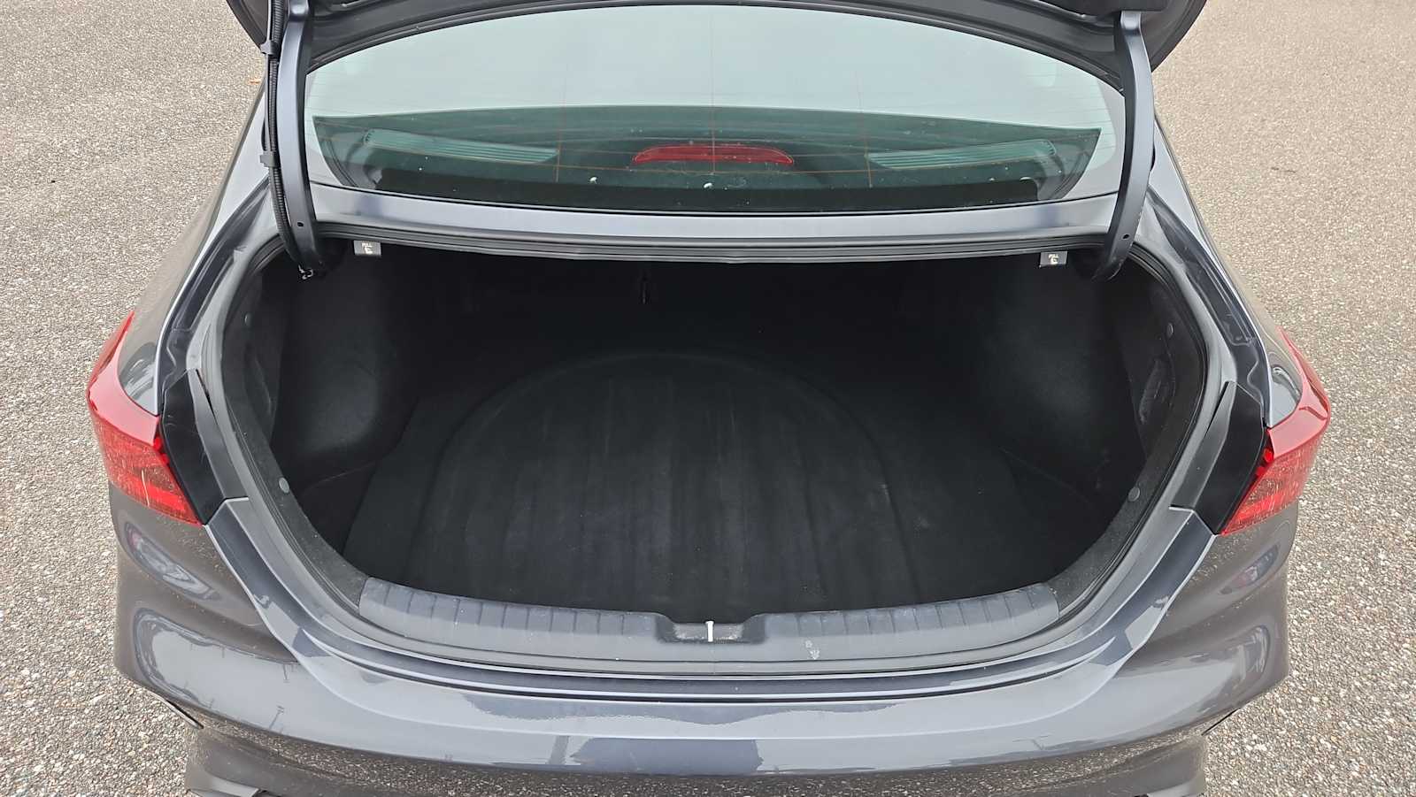 Thumbnail: 2023 Kia Forte - 20