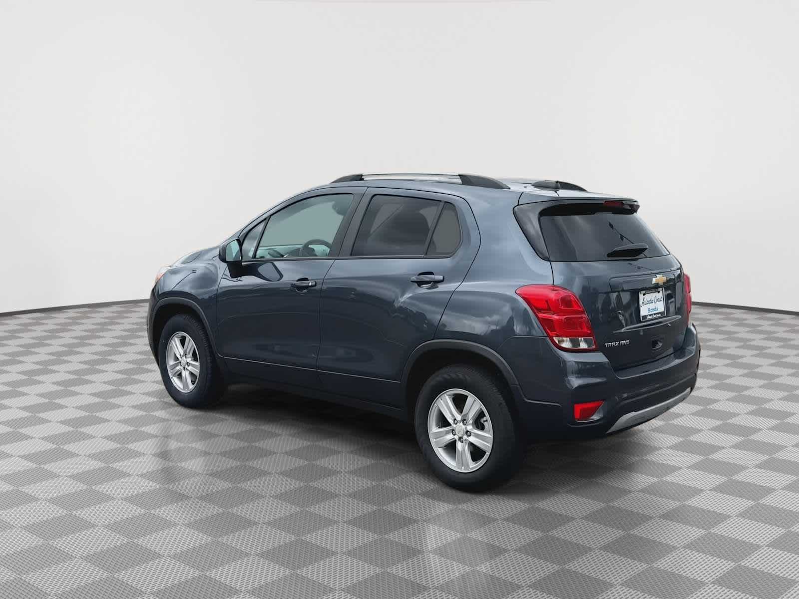 Thumbnail: 2021 Chevrolet Trax - 6