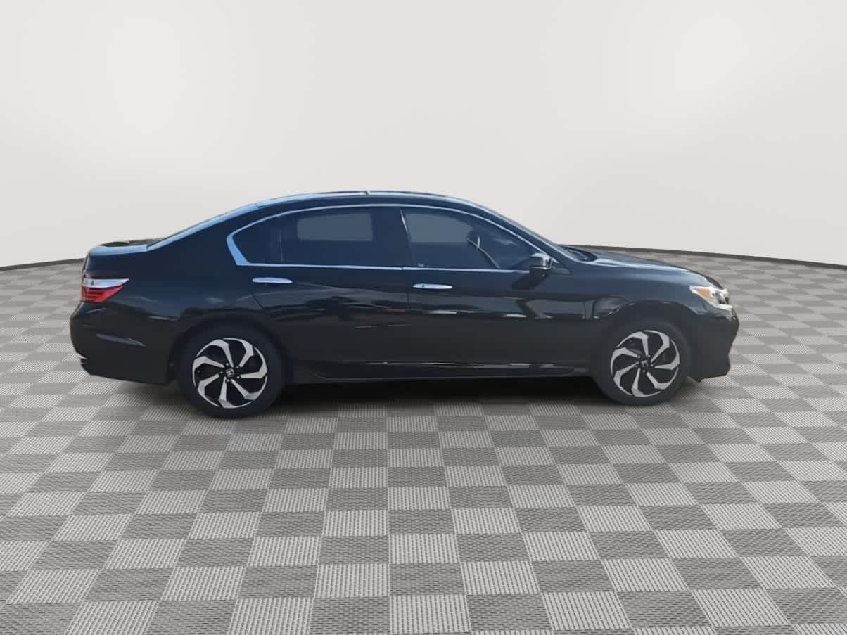 Thumbnail: 2016 Honda Accord - 9
