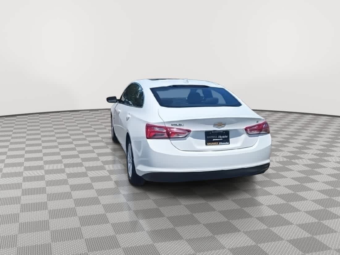Thumbnail: 2022 Chevrolet Malibu - 7