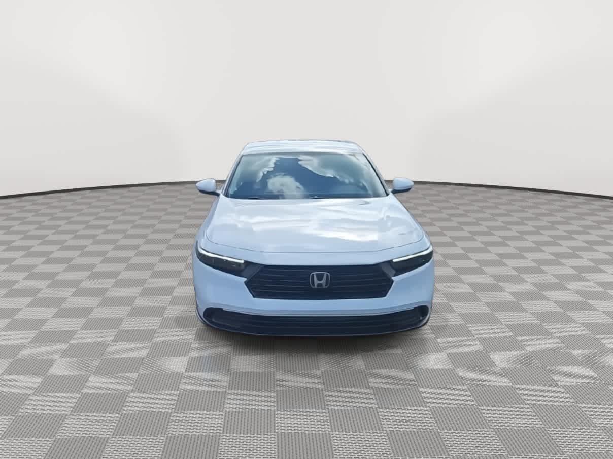 2025 Honda Accord LX photo 3