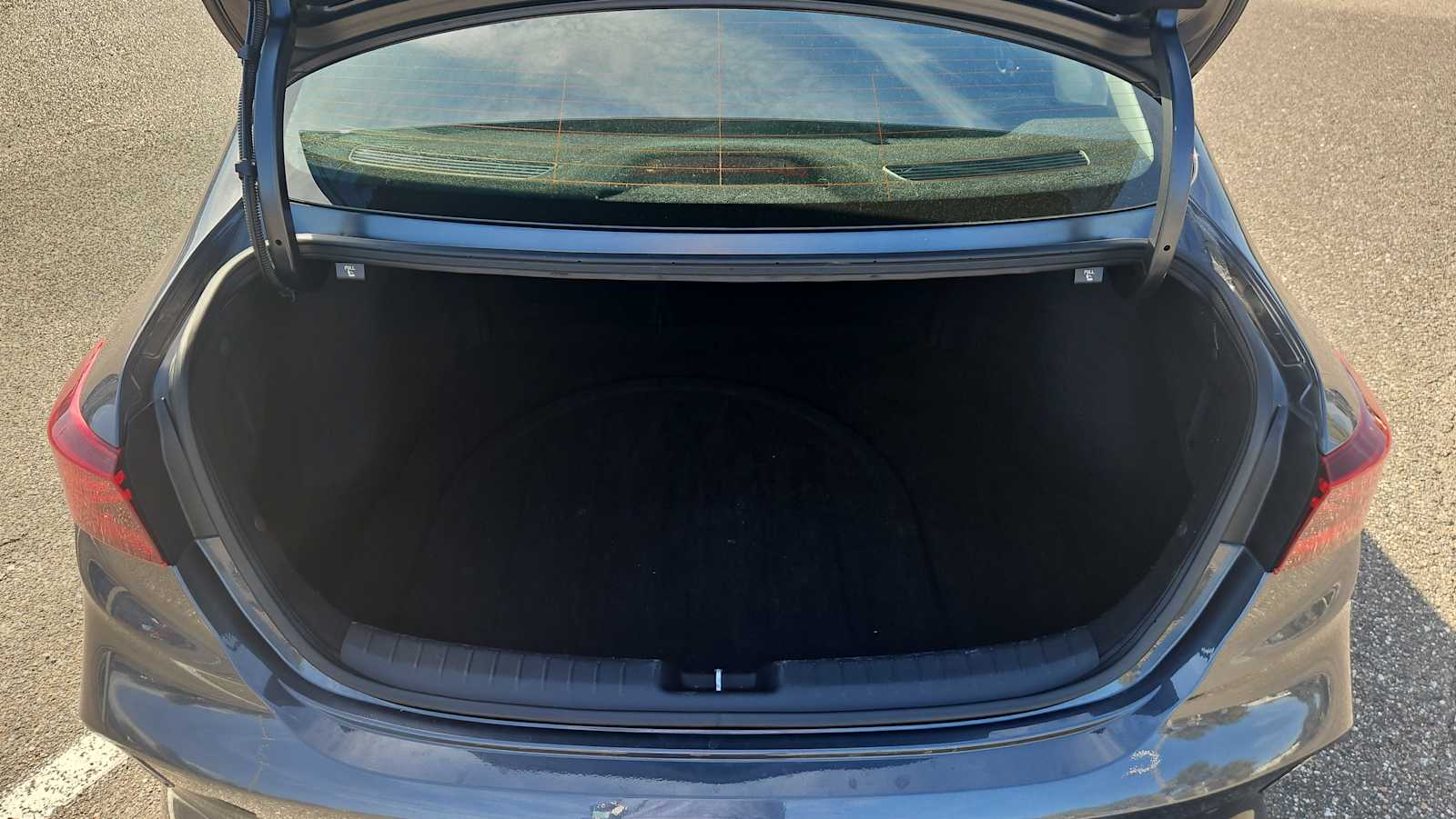 Thumbnail: 2023 Kia Forte - 20