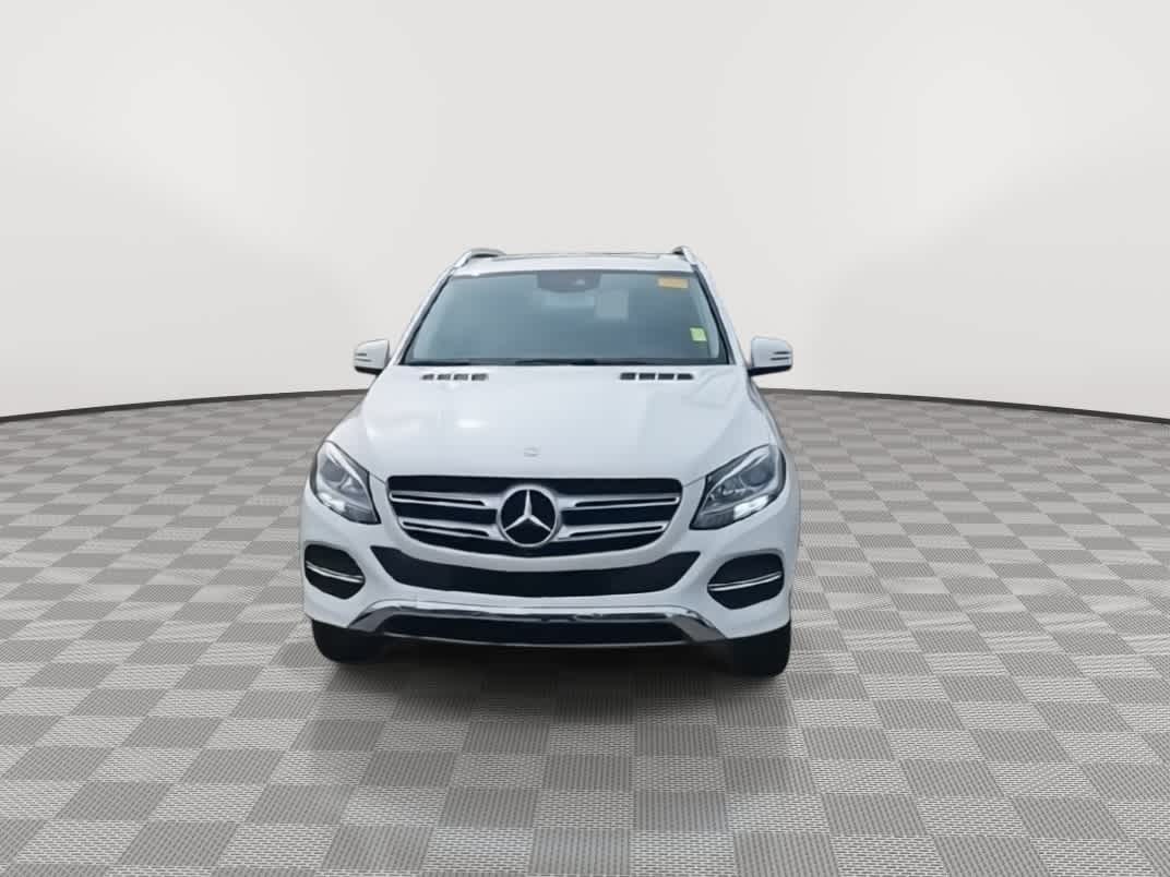Thumbnail: 2016 Mercedes-Benz GLE - 3