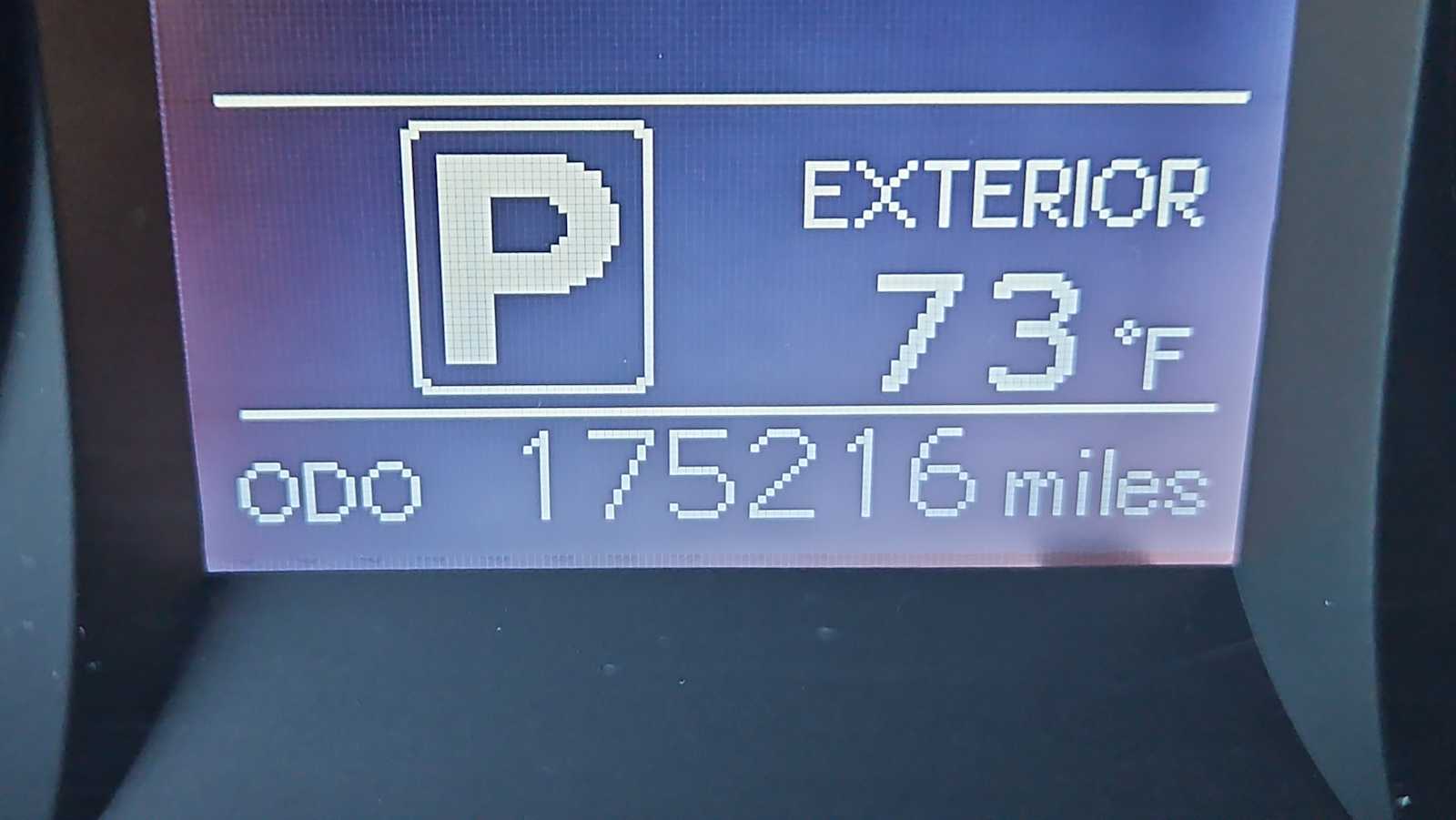 Thumbnail: 2017 Toyota Sienna - 10