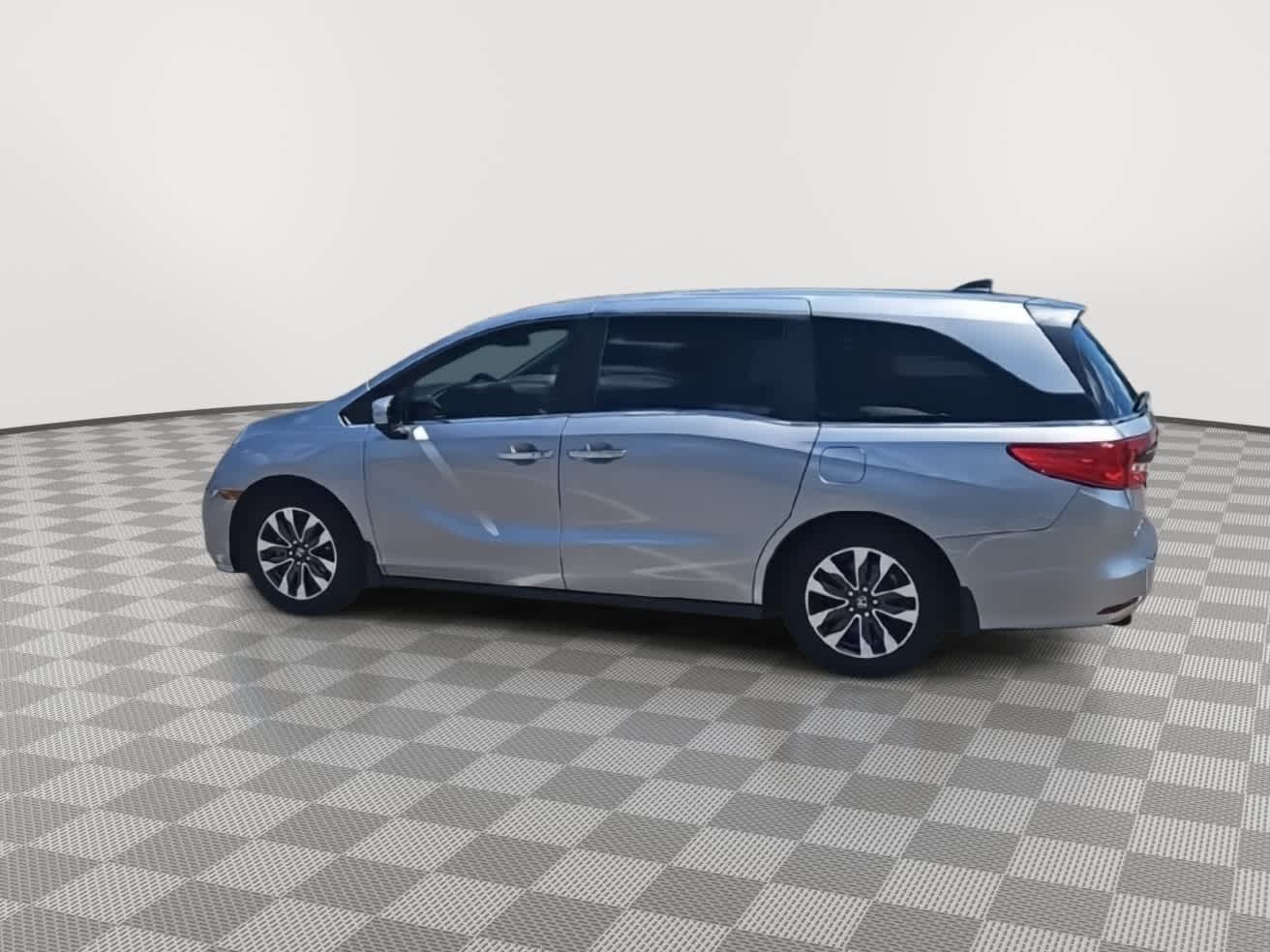 Thumbnail: 2022 Honda Odyssey - 6