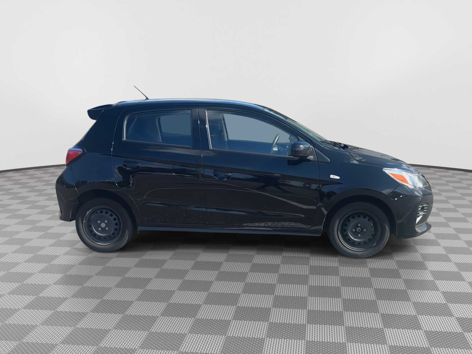 Thumbnail: 2022 Mitsubishi Mirage - 9