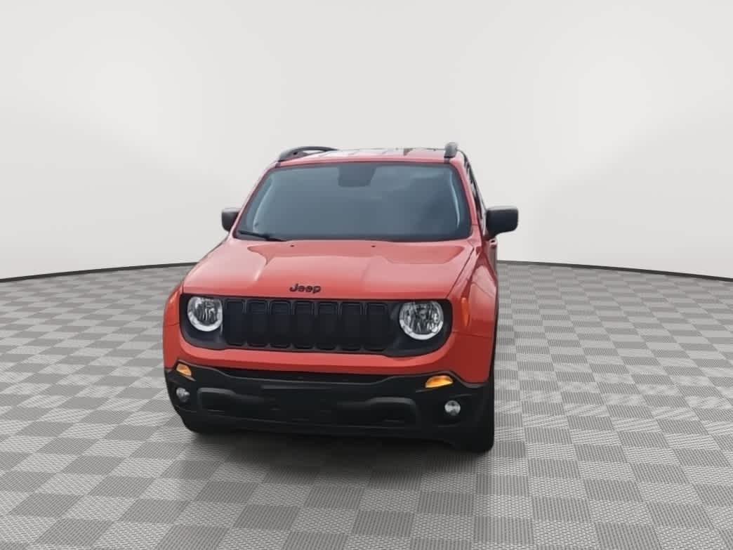 Thumbnail: 2019 Jeep Renegade - 3
