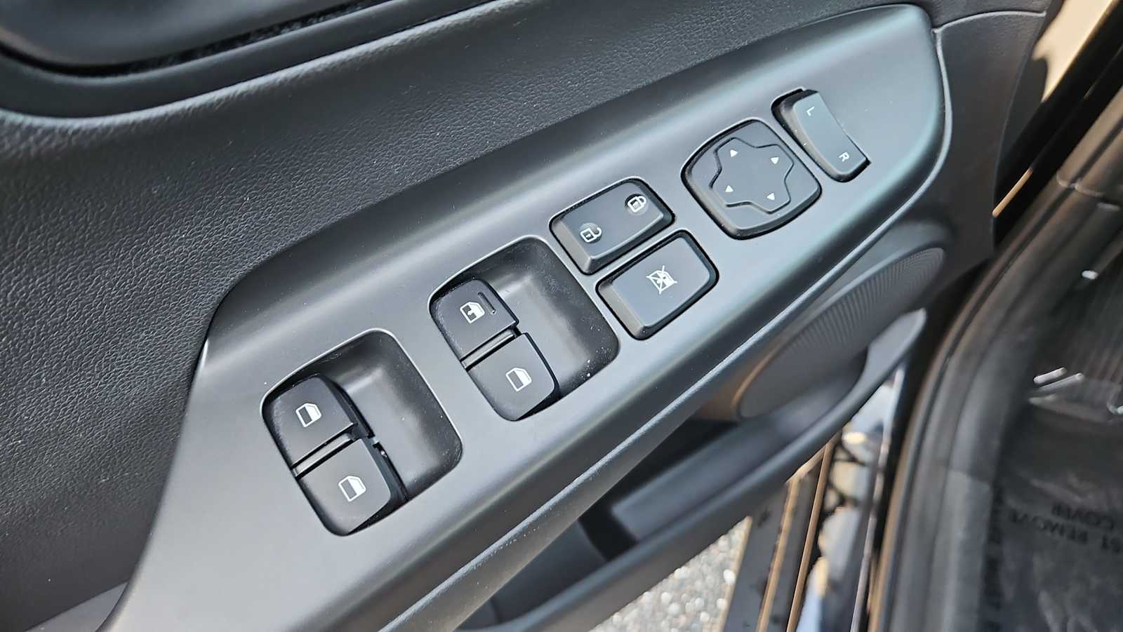 Thumbnail: 2023 Hyundai Kona - 15