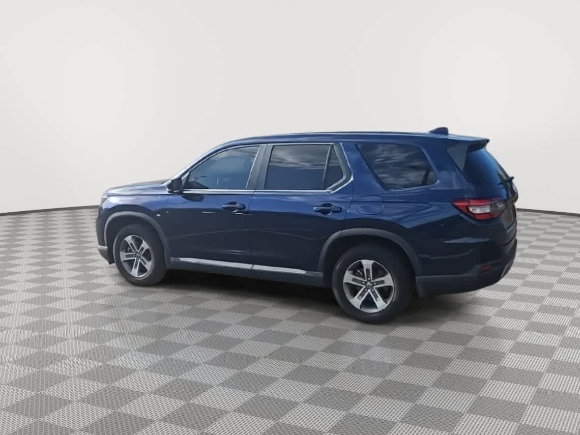 Thumbnail: 2023 Honda Pilot - 6