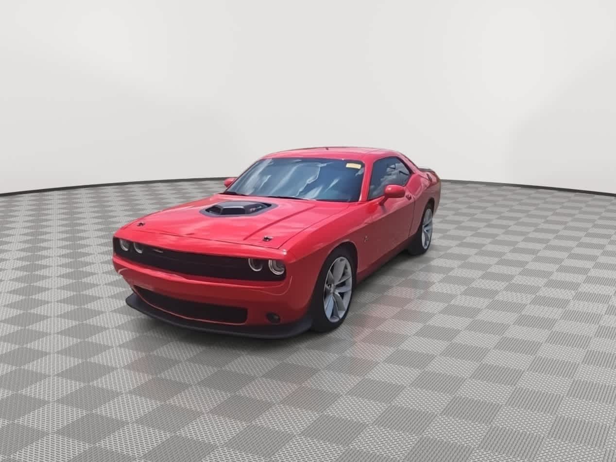 Thumbnail: 2016 Dodge Challenger - 4
