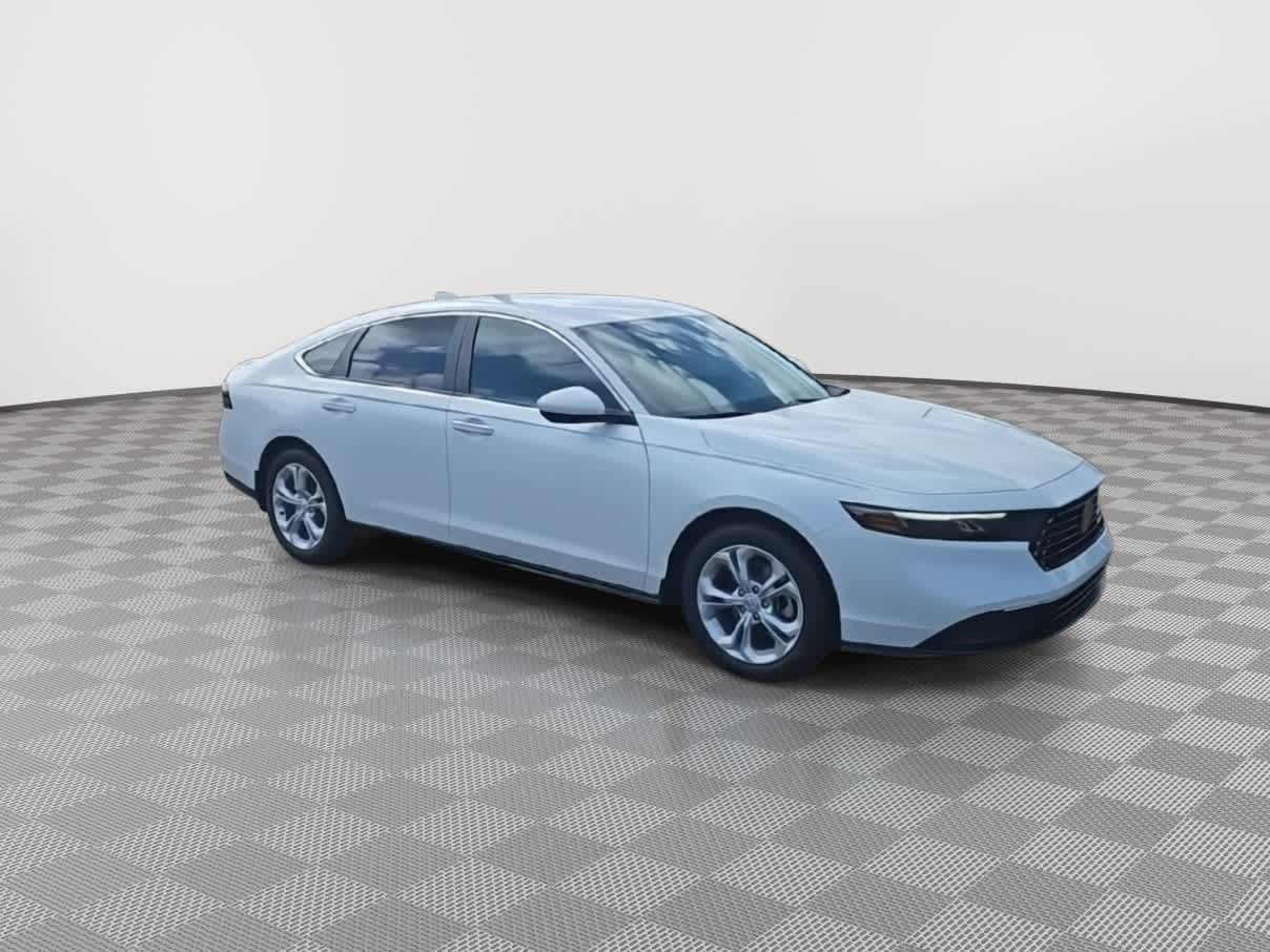 2025 Honda Accord LX photo 2