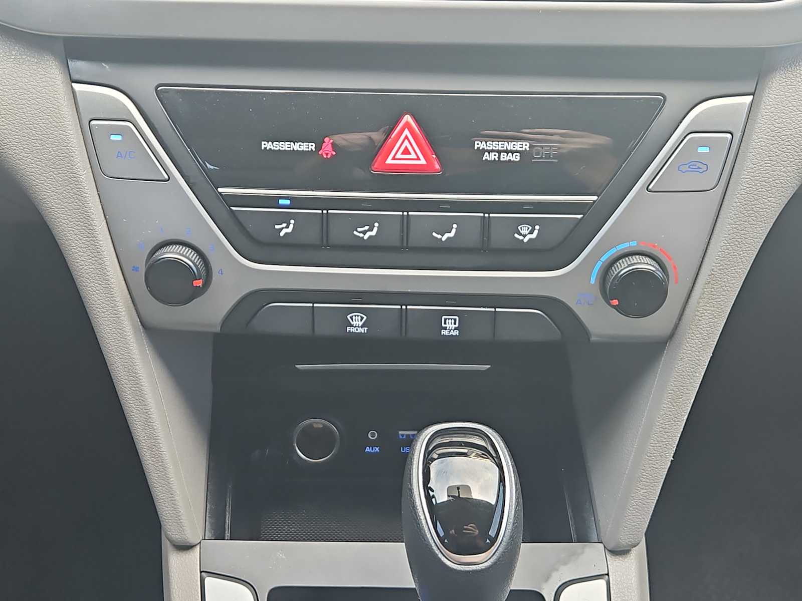 Thumbnail: 2017 Hyundai Elantra - 16