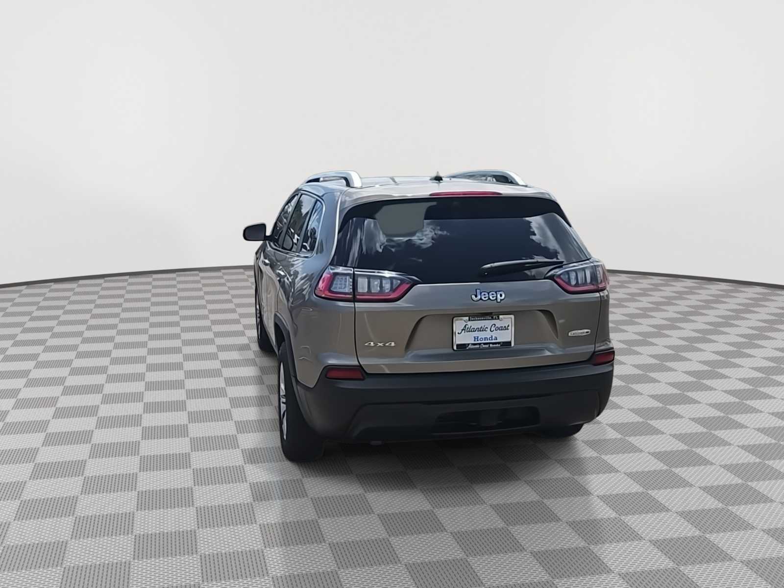 Thumbnail: 2021 Jeep Cherokee - 7