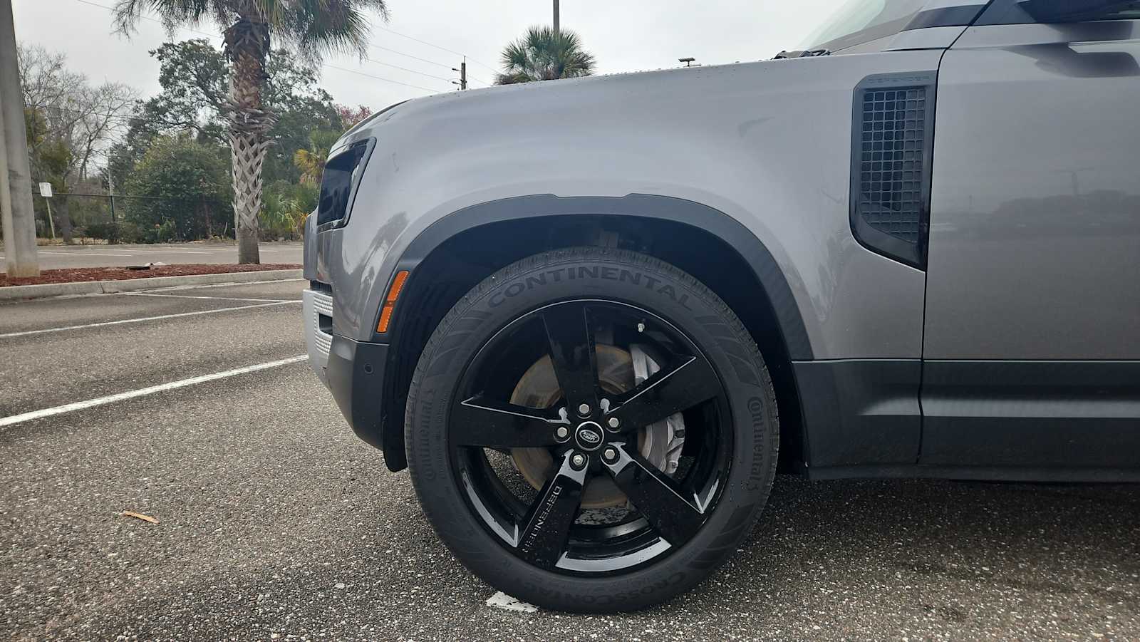 Thumbnail: 2020 Land Rover Defender - 19