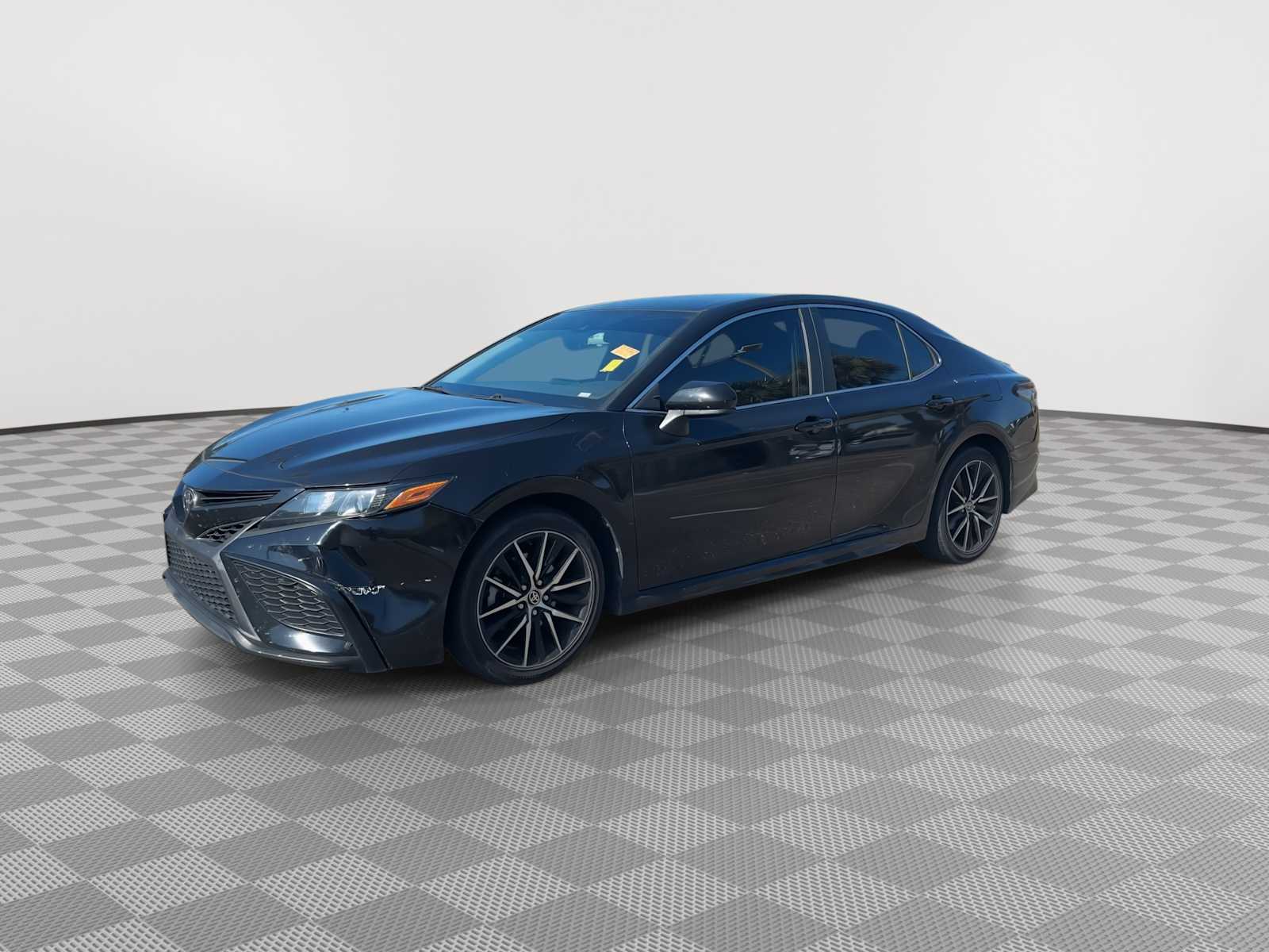 2021 Toyota Camry SE photo 4