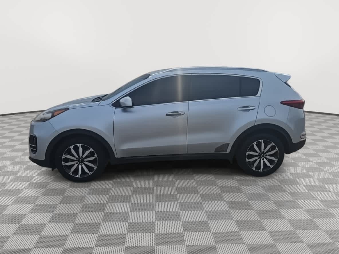 Thumbnail: 2017 Kia Sportage - 5